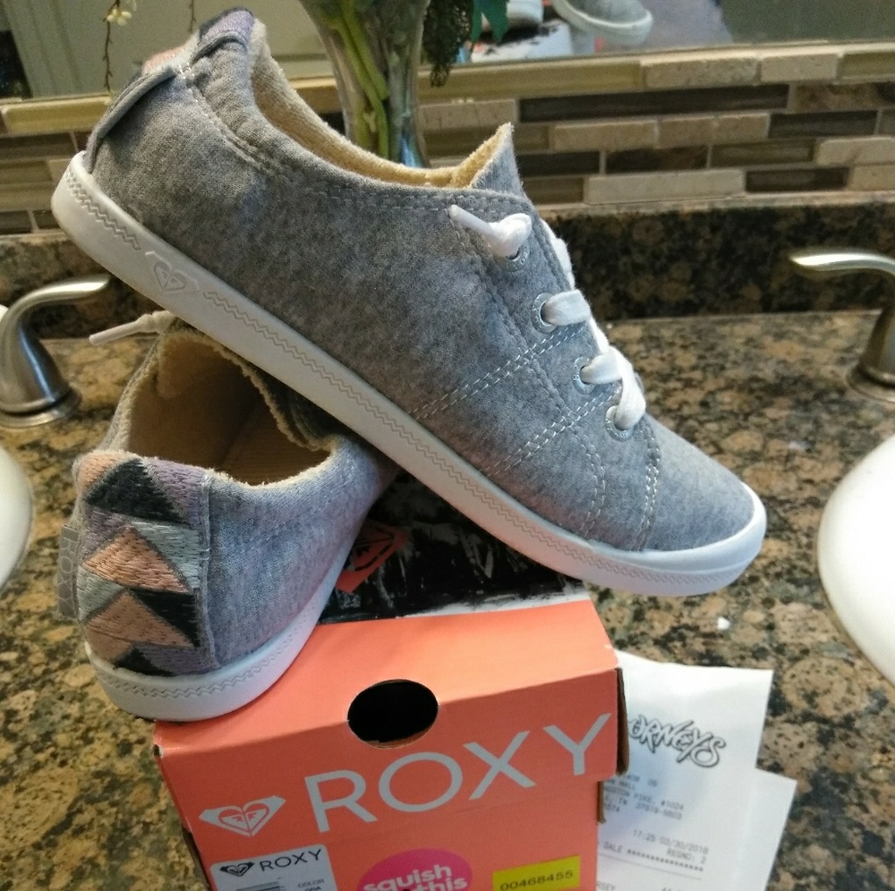 Roxy sneakers